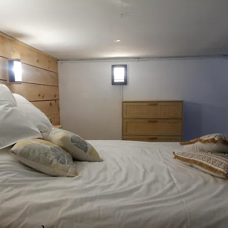 Appartement Studio D'aqui Et D'ailleurs Perpignan