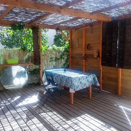 Studio D'aqui Et D'ailleurs