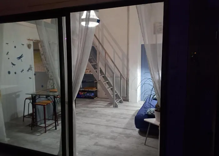 Studio D'aqui Et D'ailleurs Апартаменты *