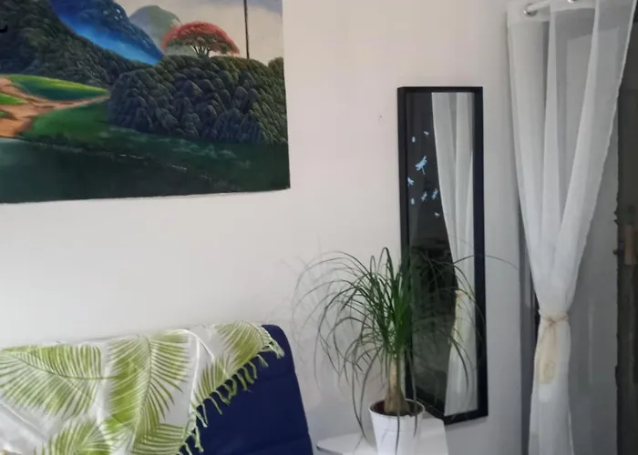 Studio D'aqui Et D'ailleurs *